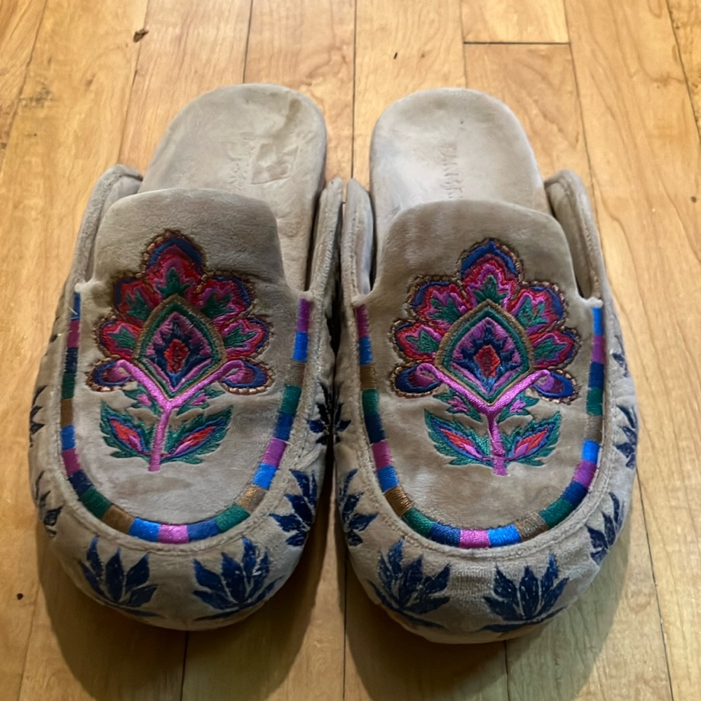 FarmRio mules